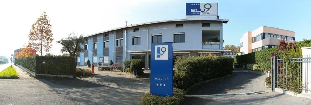 Hotel BLU 9