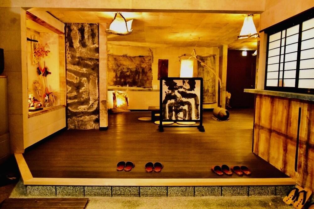 Shinbashi Ryokan 1