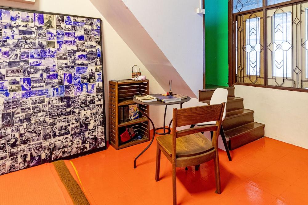 Moong Samyan Hostel And Gallery 2