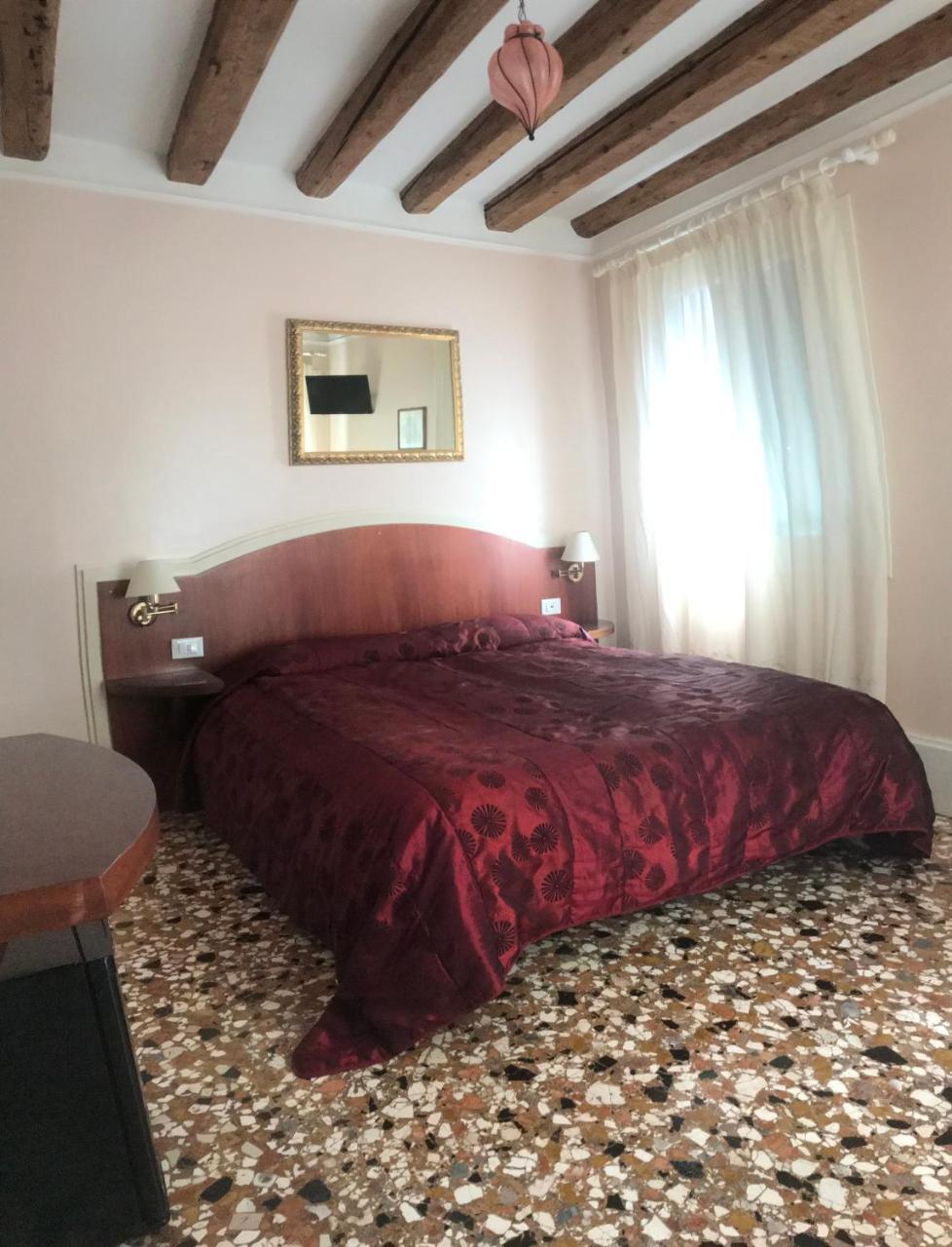 Bed & Breakfast a Le Boteghe 1