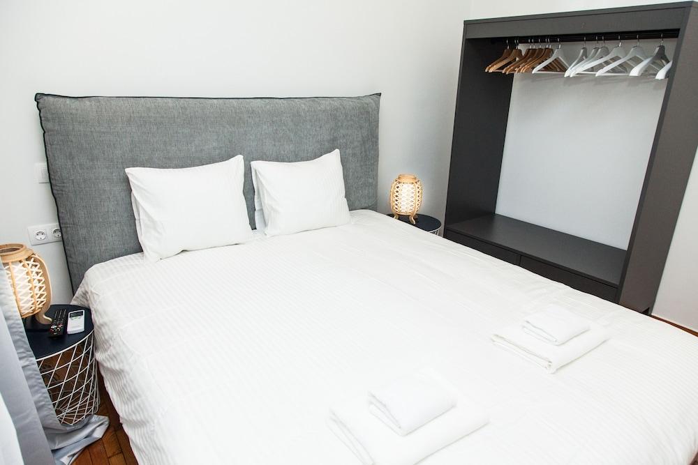 Amazing Modern Apt in Athens Dt