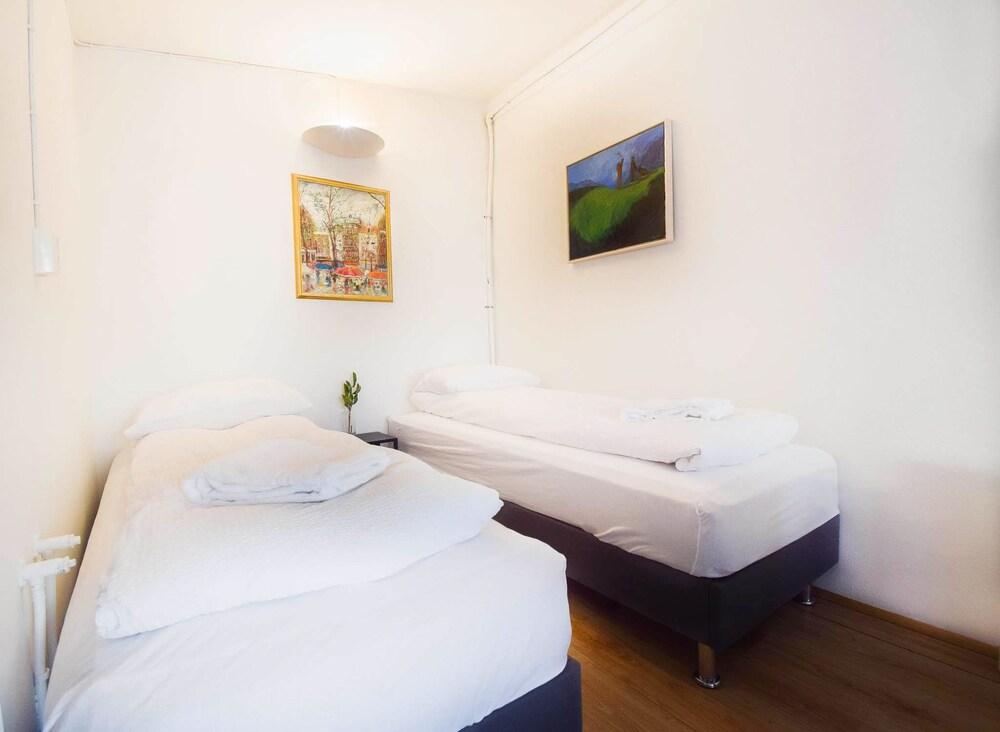 Apartment M13 1