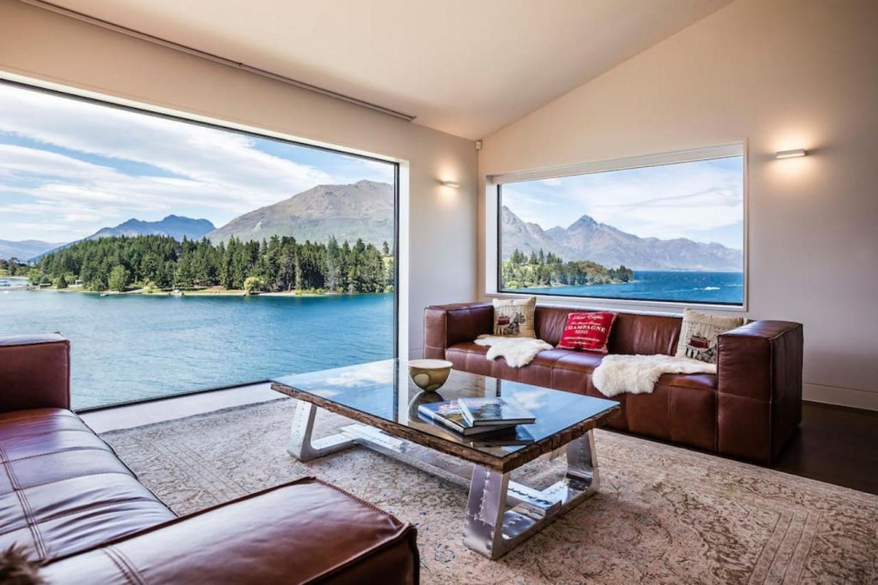 Lakehouse Joela - Award Winning Luxury Home 2