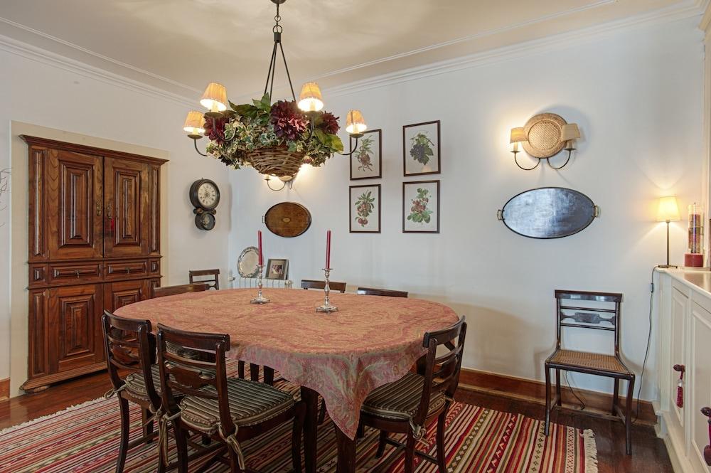 Lisbon Downtown Apartment - XVIII Century Luxury Apartment 1
