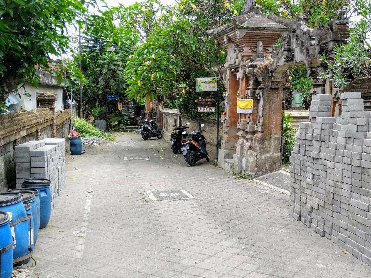 Putu's Paradise Guesthouse 2