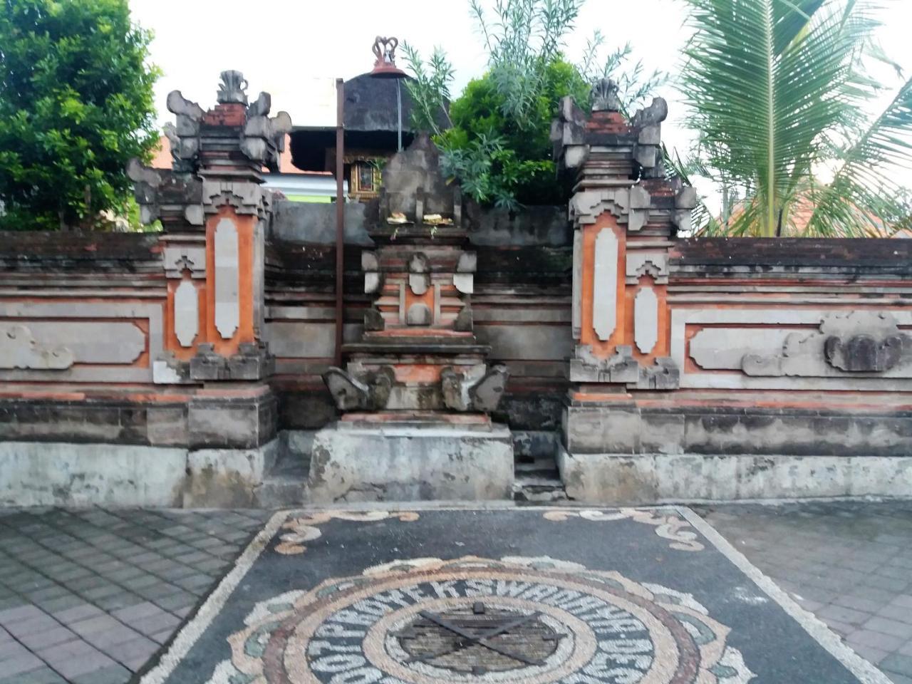 Putu's Paradise Guesthouse 1