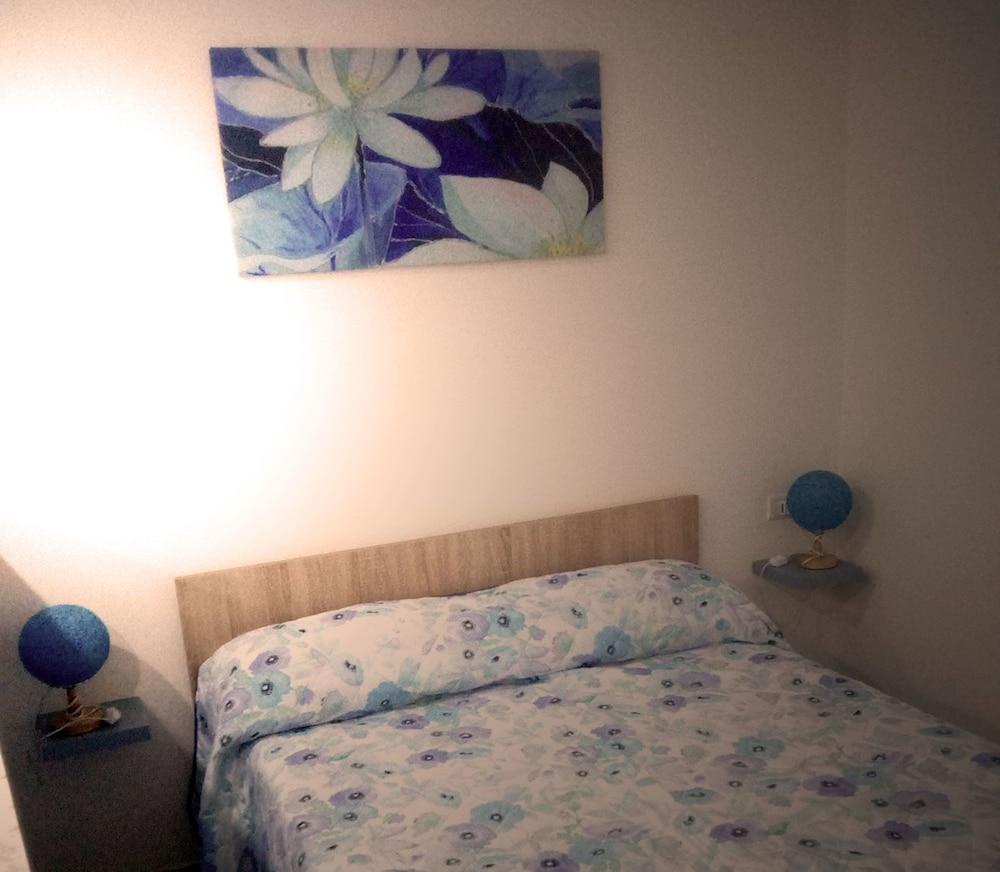Andrea's House Apartment in the Historic Center of Naples 2