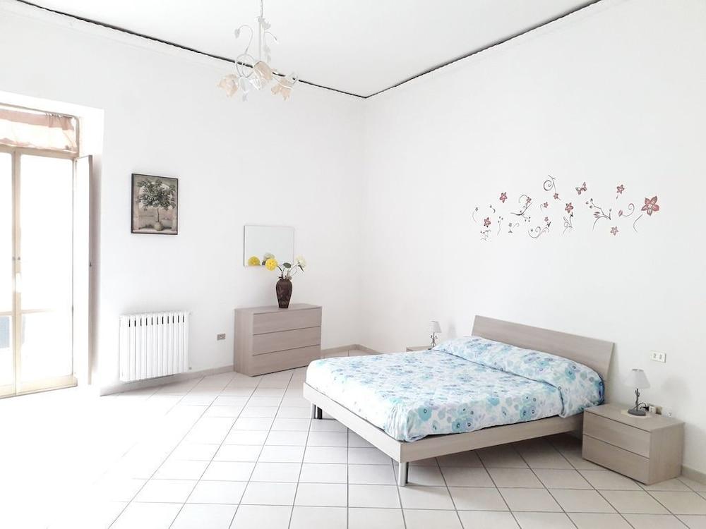 Andrea's House Apartment in the Historic Center of Naples