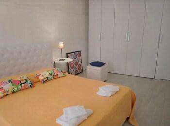 Grimaldi Apartments - Jolie 2