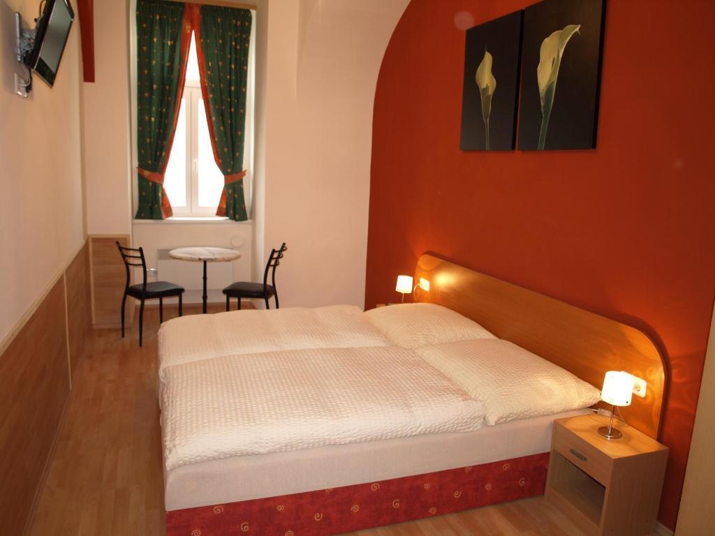 Pension Tal Studios (Adults only)