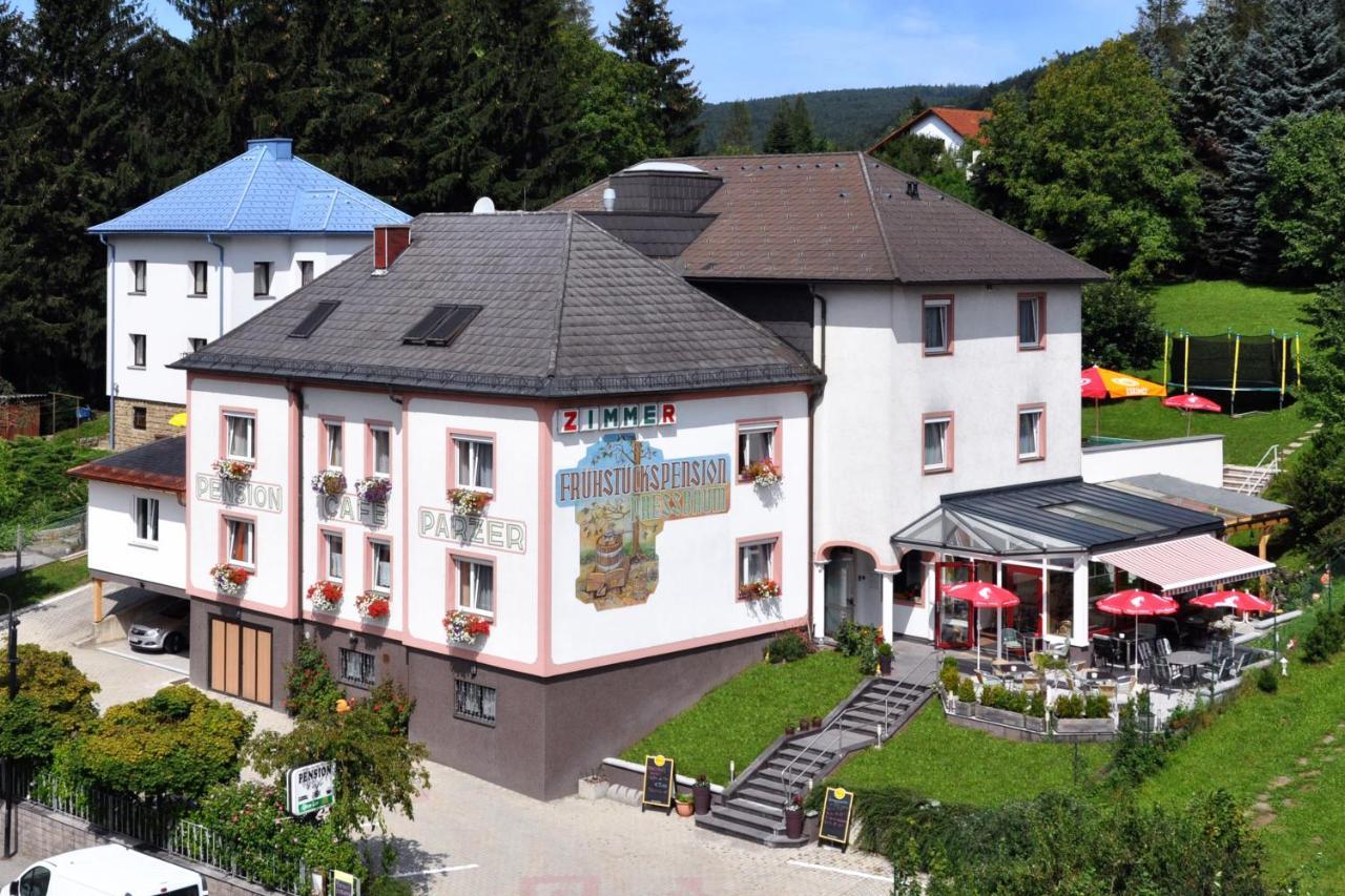Cafe-Pension Familie Parzer