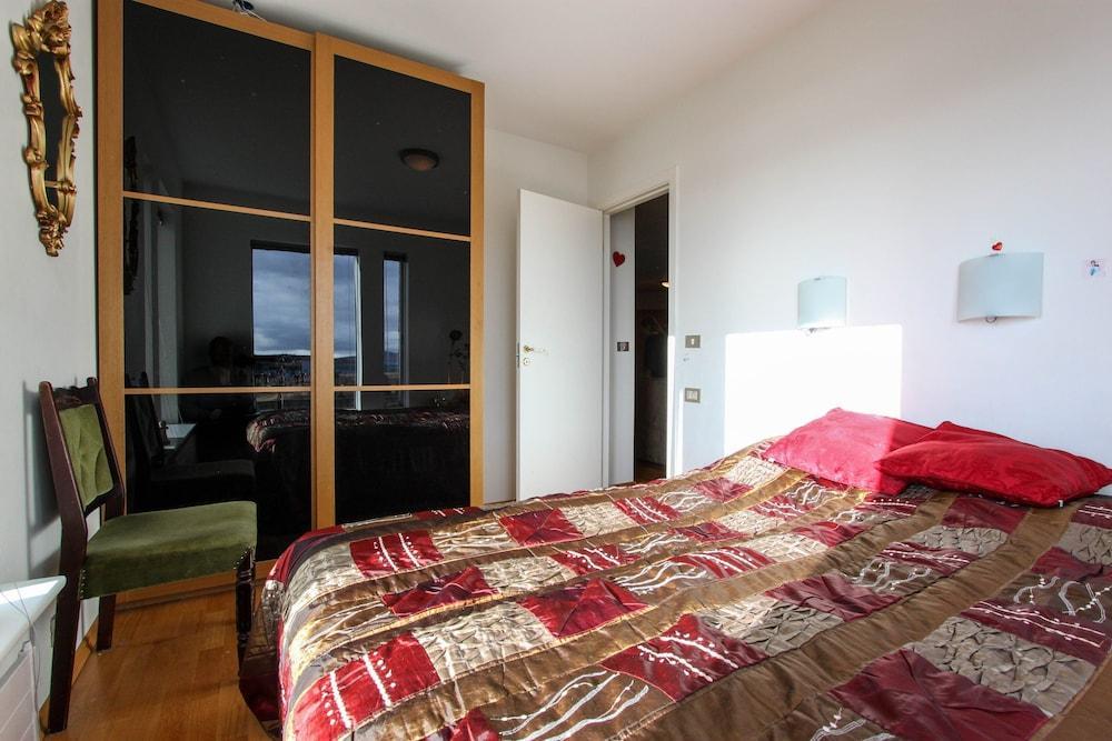 Apartment R23 2
