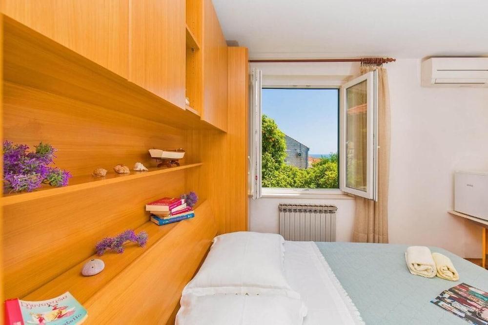 Rooms on Konalu 2