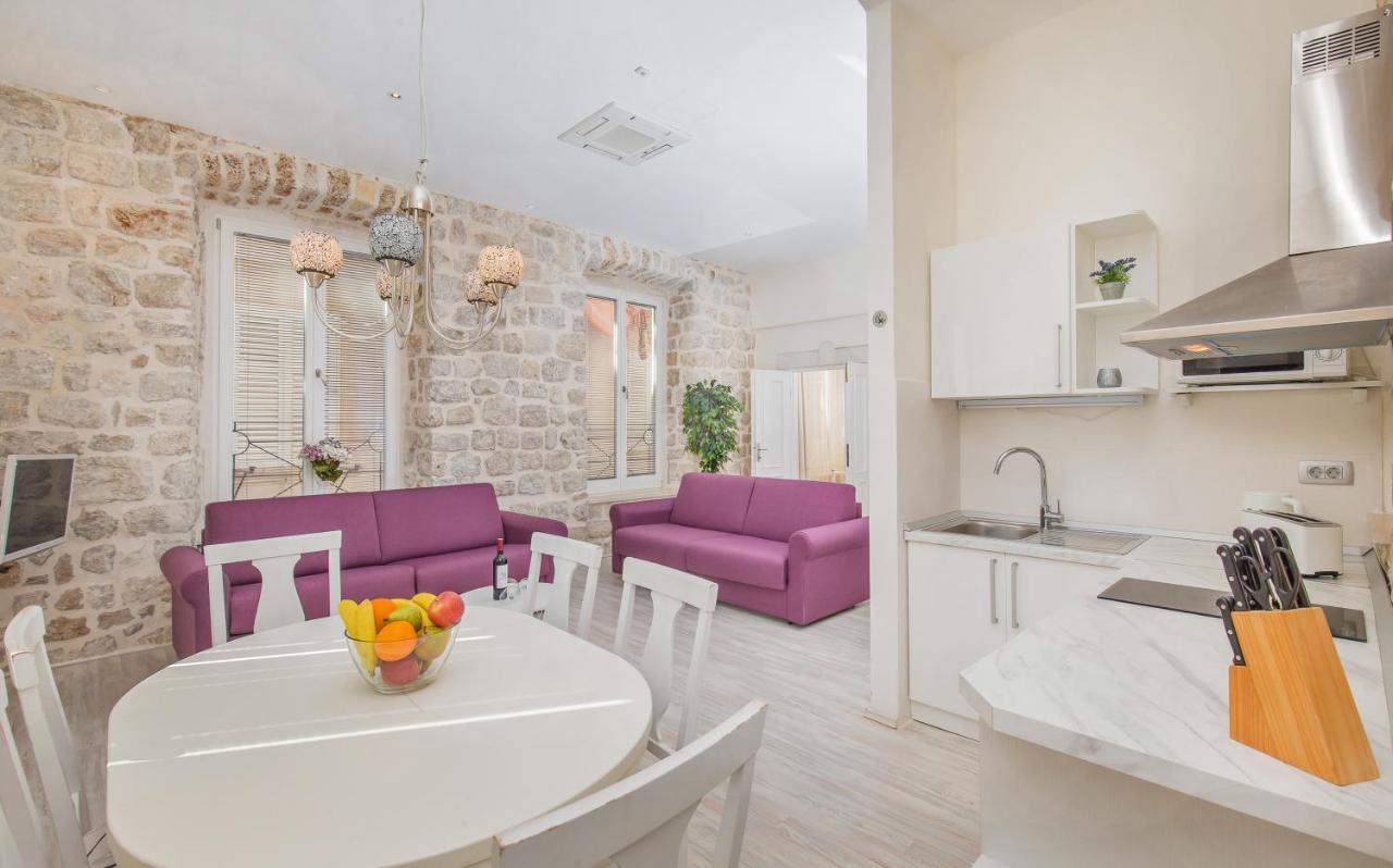 Apartments Lausion