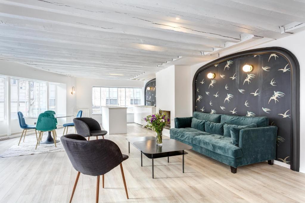 Rambuteau Apartment