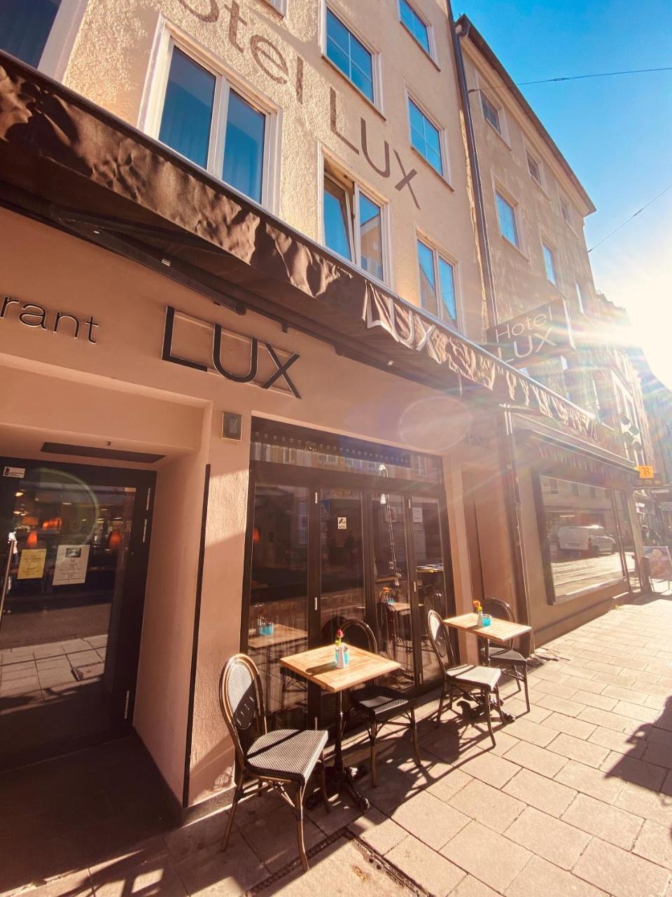 Hotel Lux 1