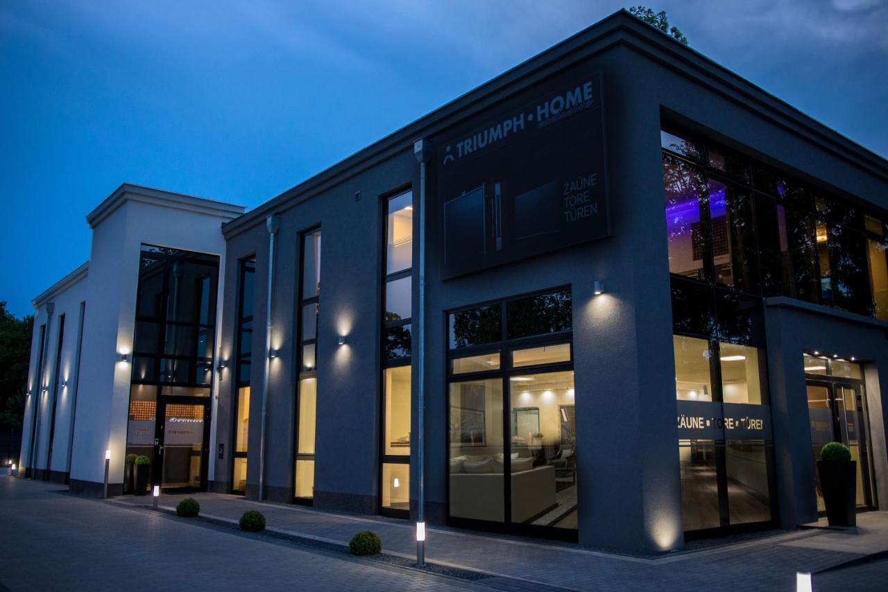 Triumph Inn Pension (Adults Only)