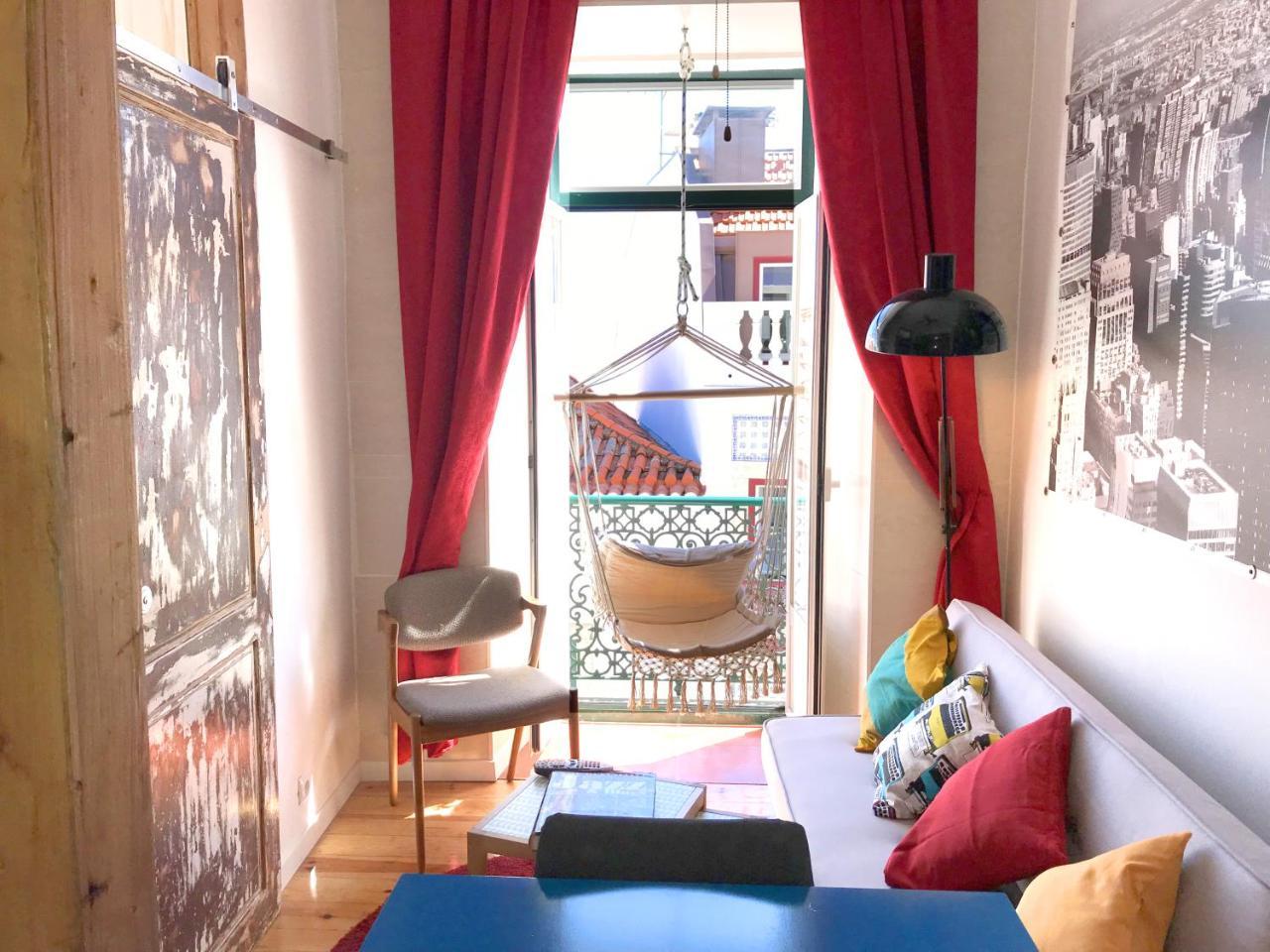 Alfama Patio Apartments 2