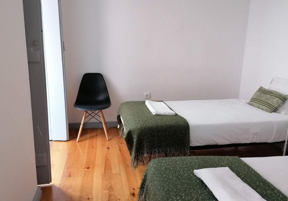 Apartment with Yard in Alfama 2