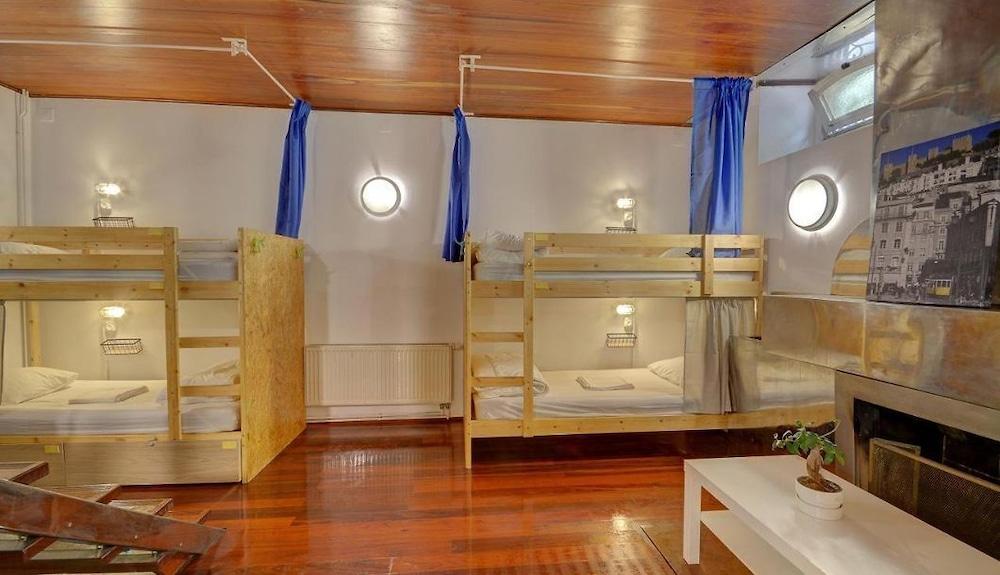 White House Lisbon Hostel 1