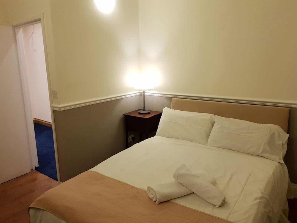 Tourian Lounge Hotel 2