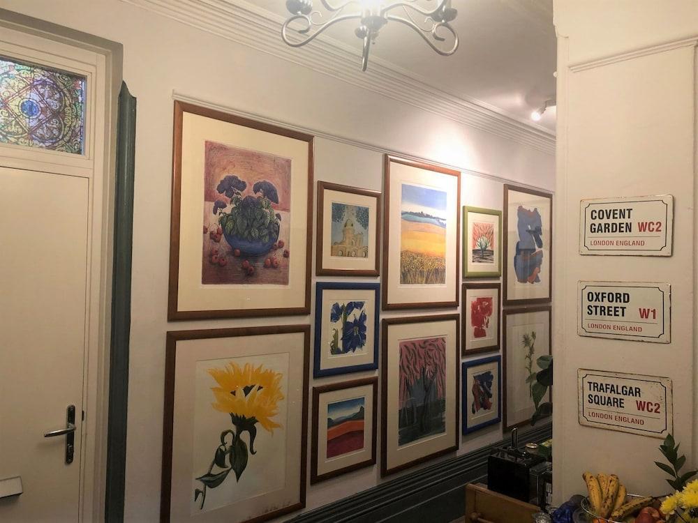 Charing Cross Rooms B&B