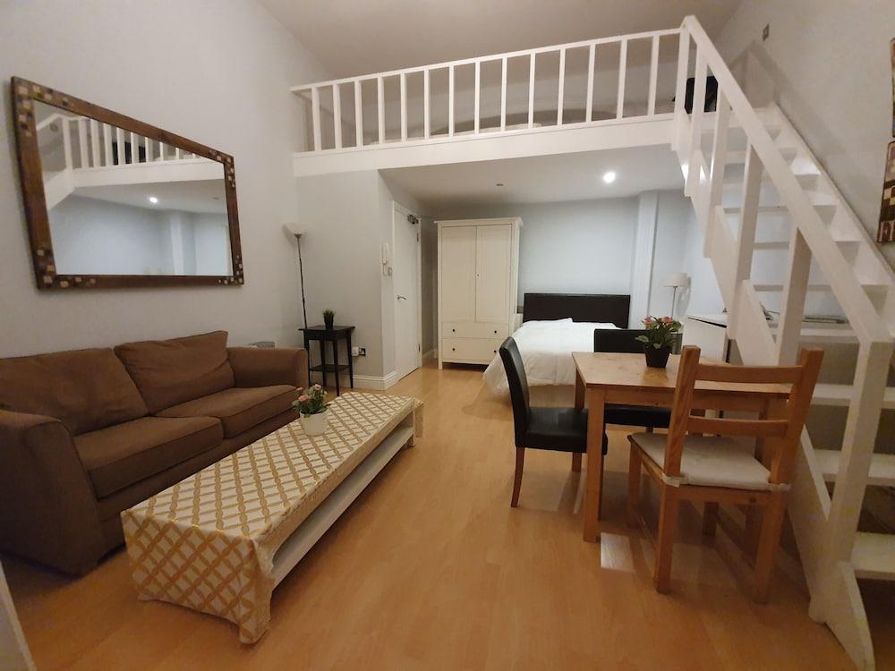 Studio Apartment in South Kensington 12 2