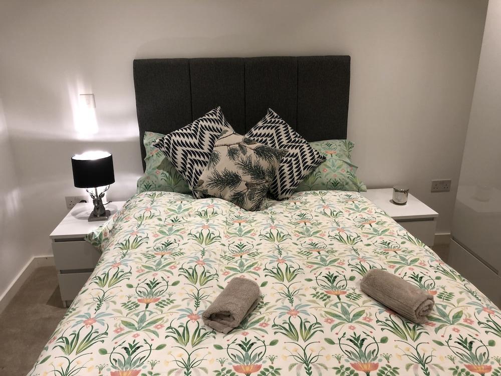 Luxury 2 Bed 2 Bath Apartments Next To Kings Cross 2