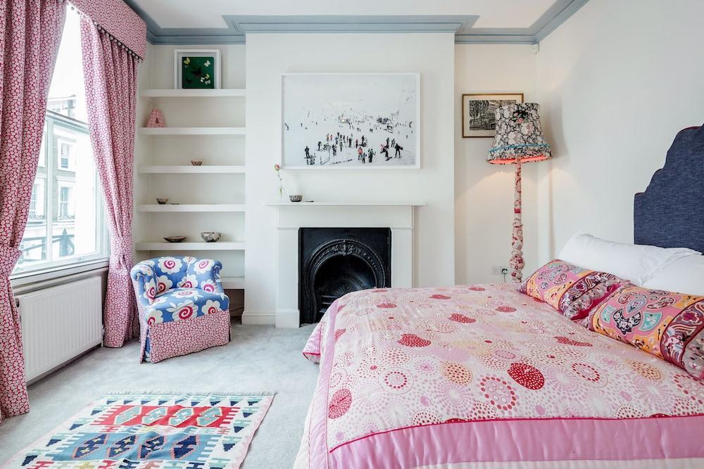Exquisite Designers Abode 1