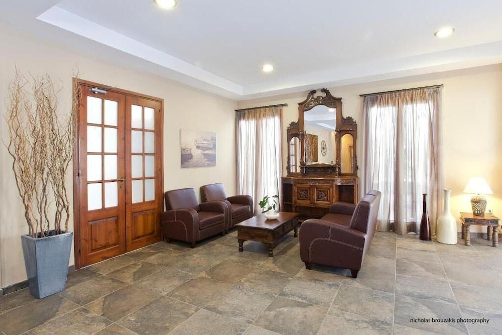 Achillion Hotel 1