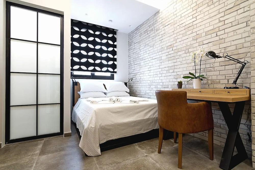 Centrally Located Studio Next To Syntagma Square