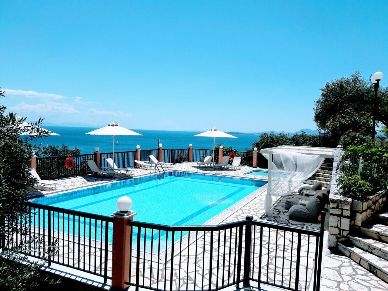 Villa Nestoras Studios Apartments