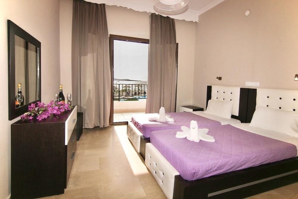 Tereza's Sunset Hotel