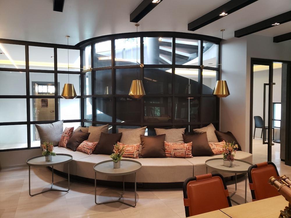 Nav1 Maestro 19 Ratchada Residence 1