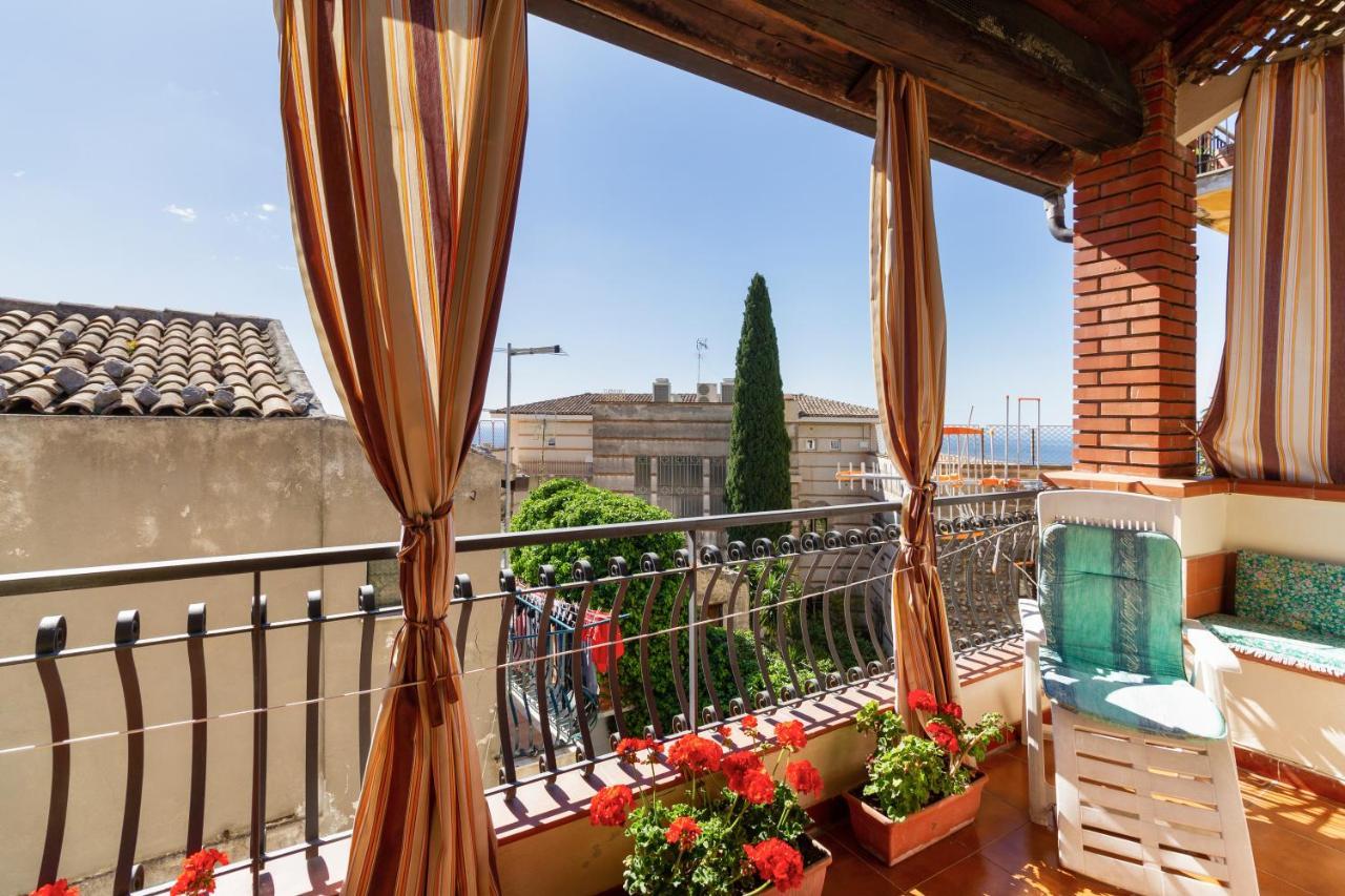 Taormina Vintage Loft 1