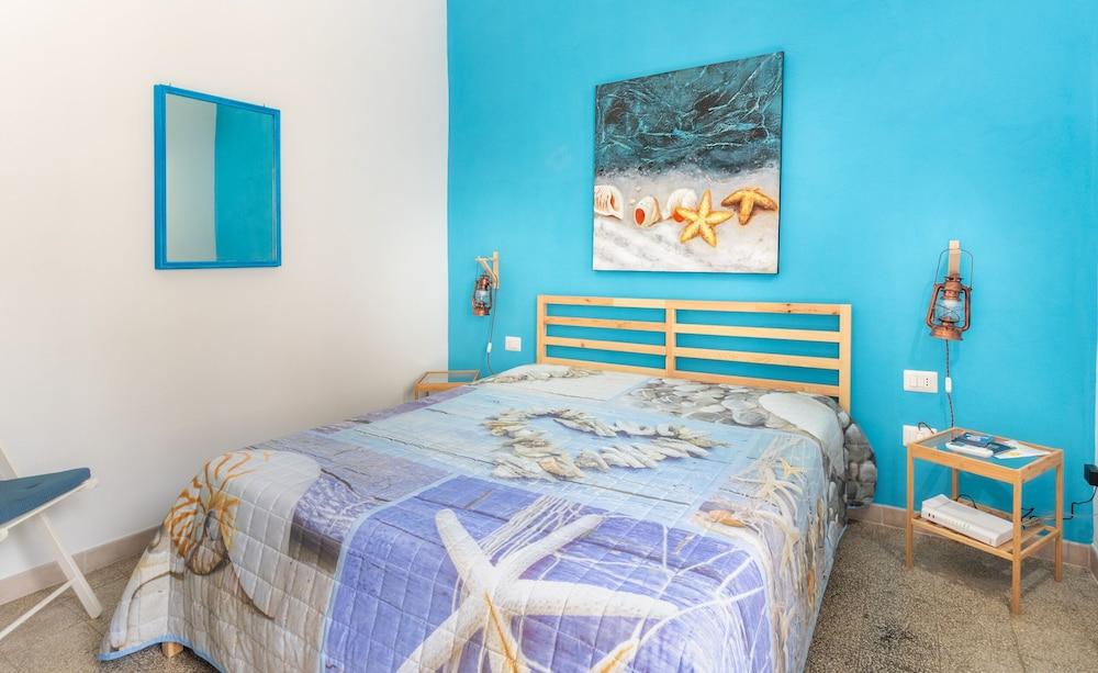 Sea Apartment 1