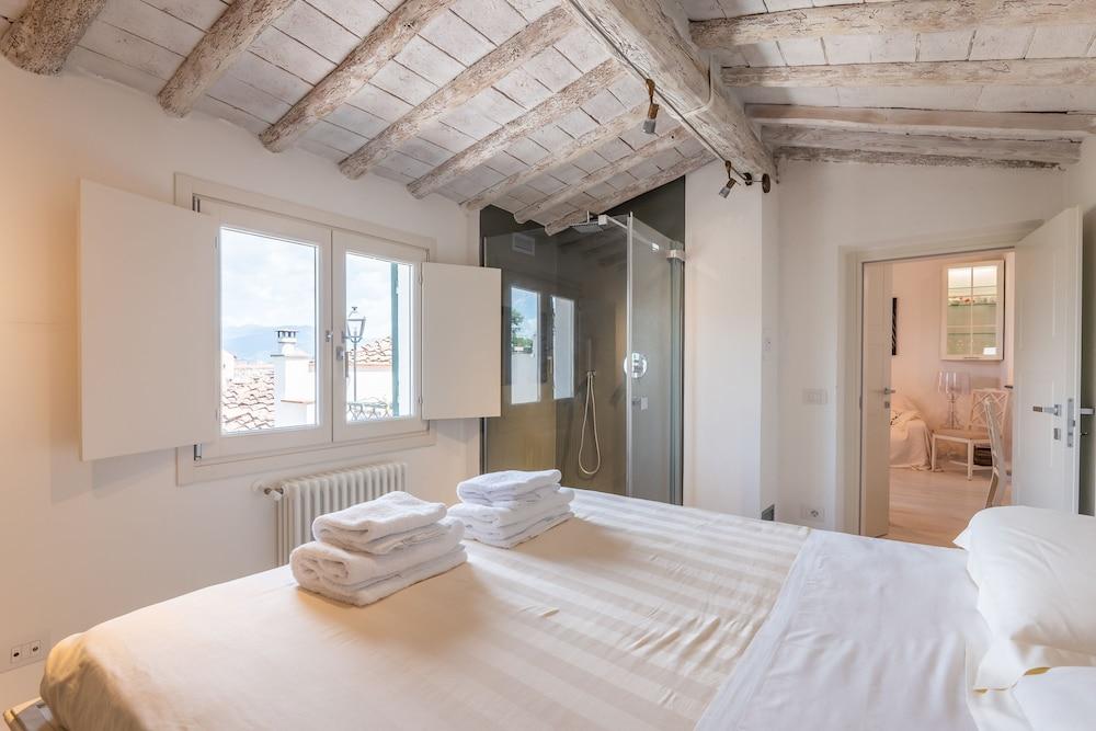 Ponte Vecchio Terrace 1