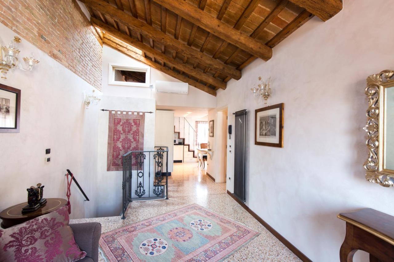 Ca Manzoni Apartment with Terrace 2