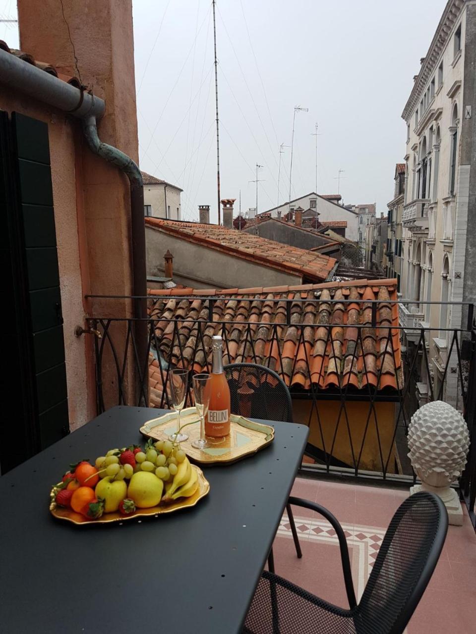 Ca Manzoni Apartment with Terrace