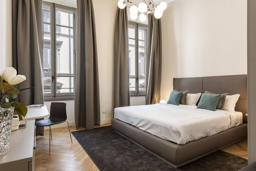 Brunelleschi Stylish 1