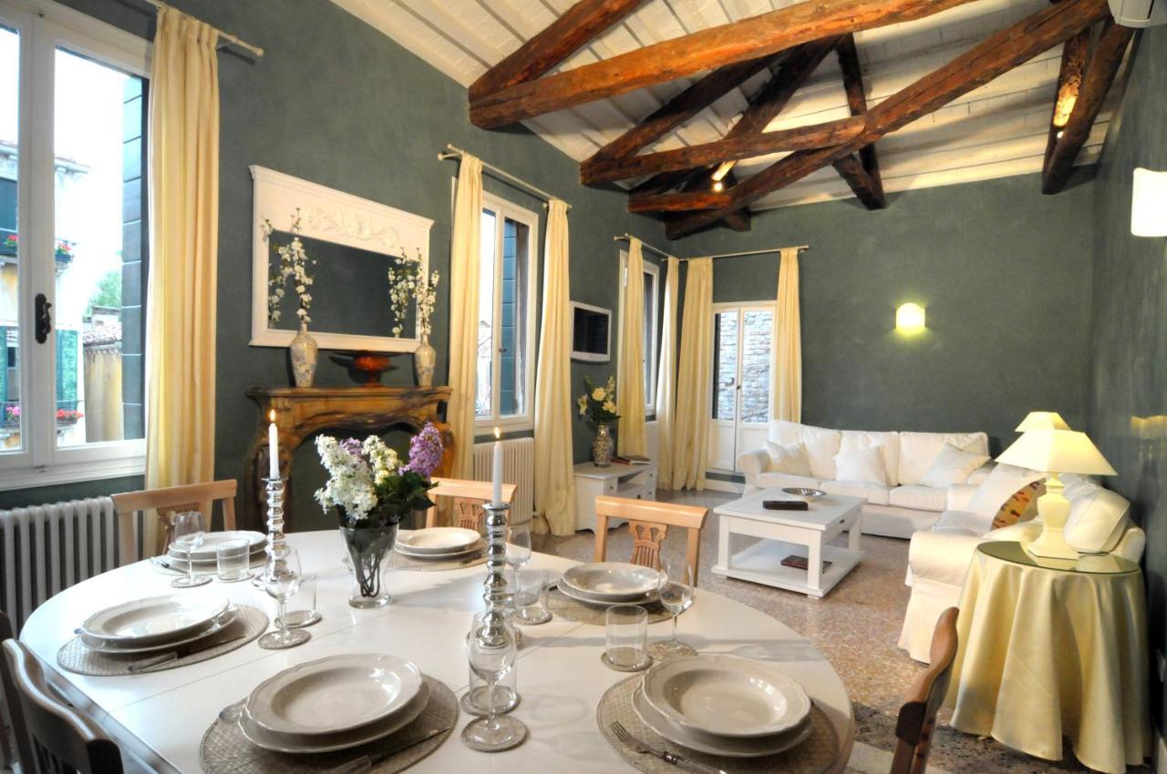 Ca' Dell'artista Apartment with Terrace