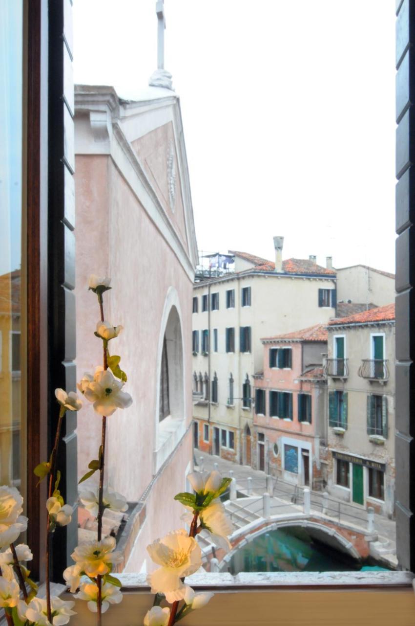 Ca' Dell'artista Apartment with Terrace 1