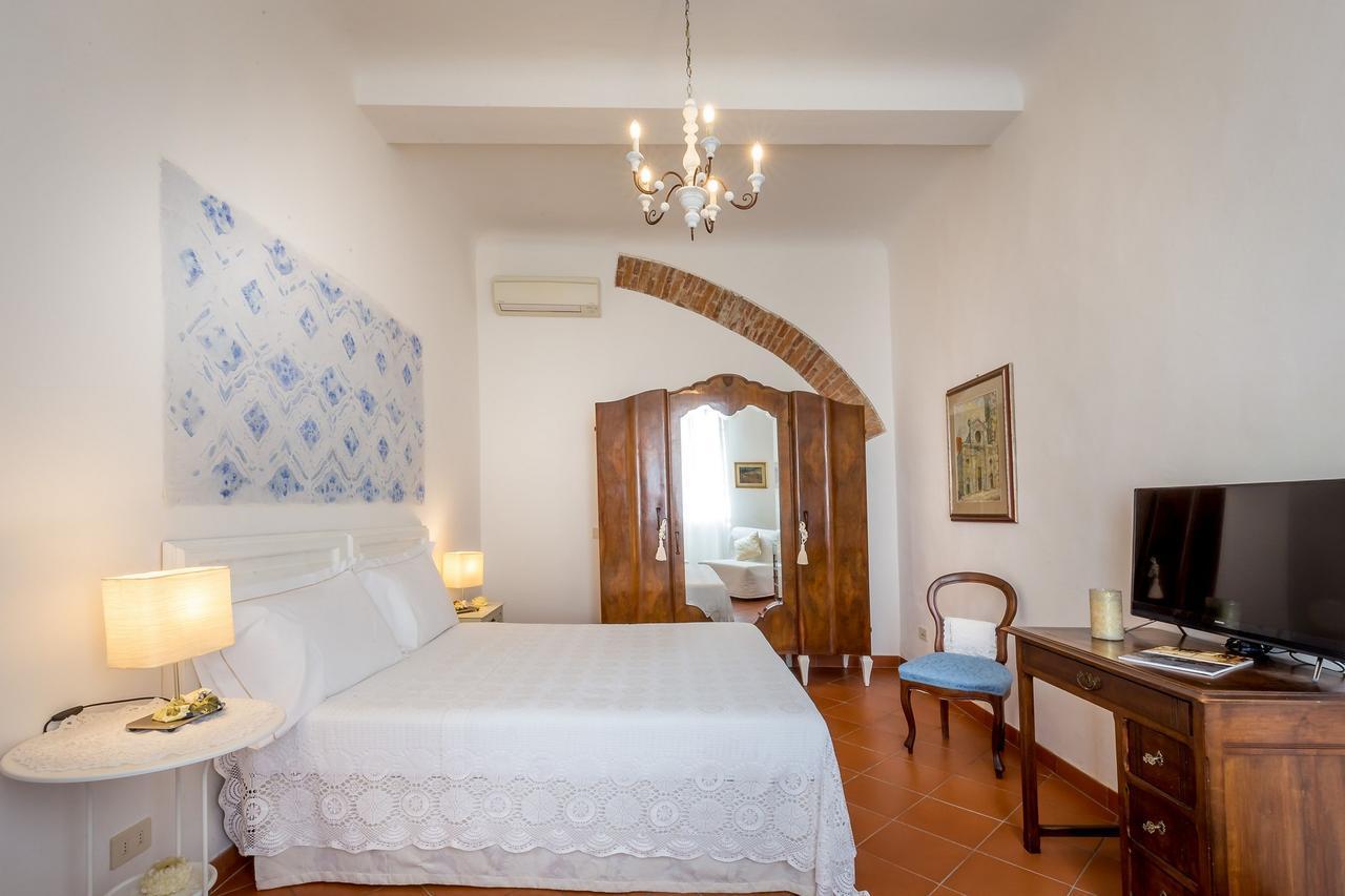 Classic Tuscany Apartments by Mmega 2