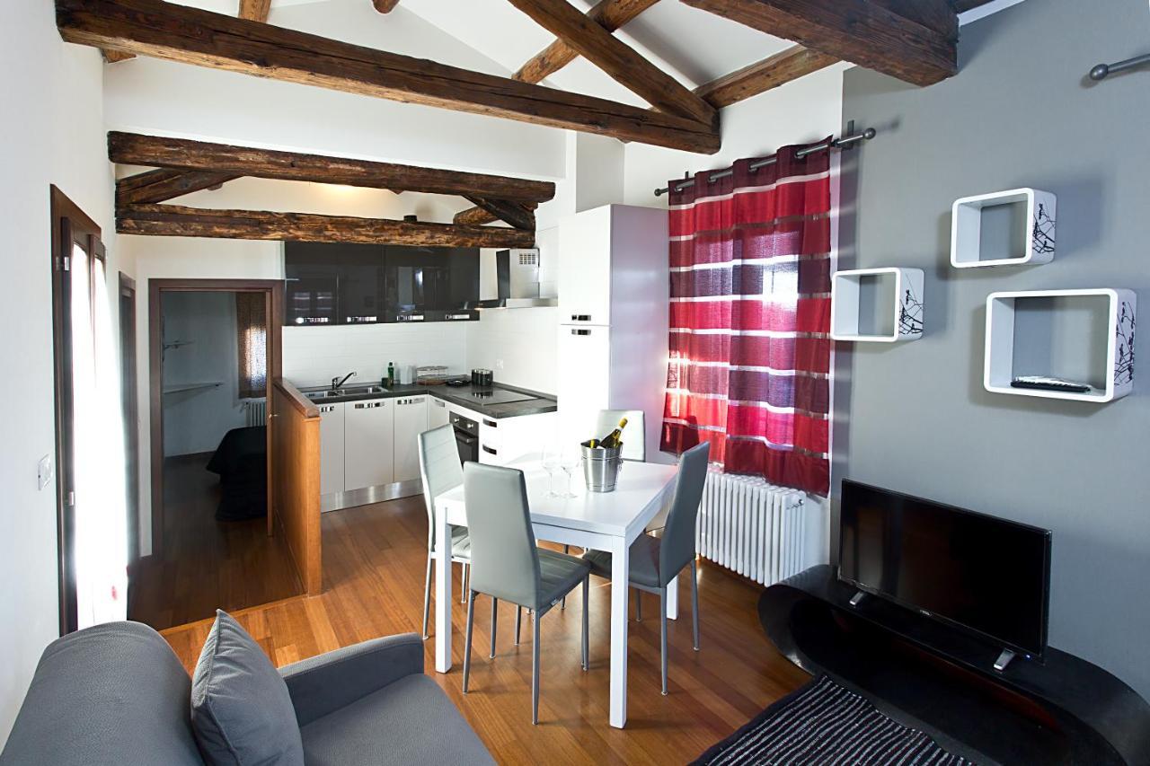 Good Wine Apartments 1