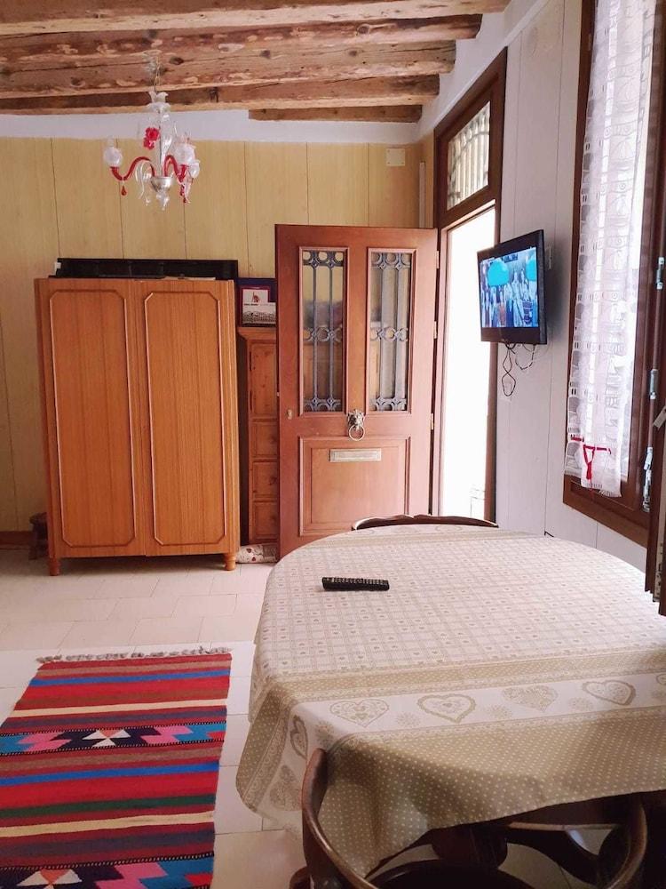 Casa di Adel 1
