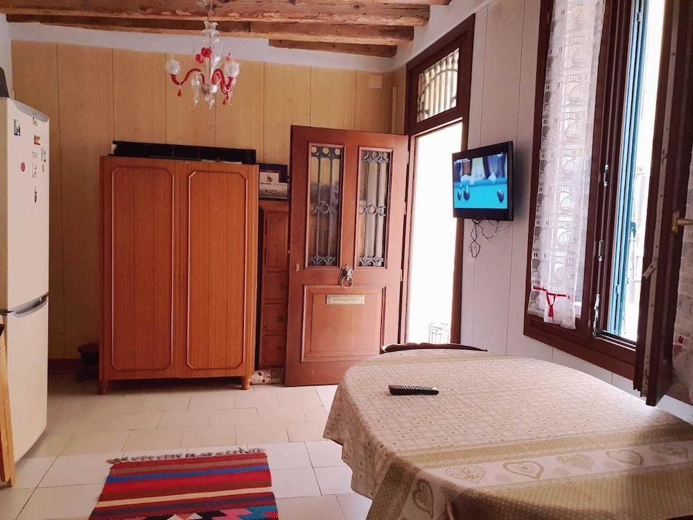 Casa di Adel 2