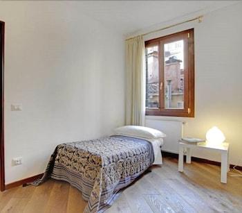 Grimaldi Apartments  - Scala Reale 1