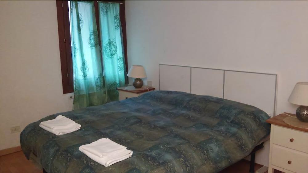 Grimaldi Apartments - Colombina 1
