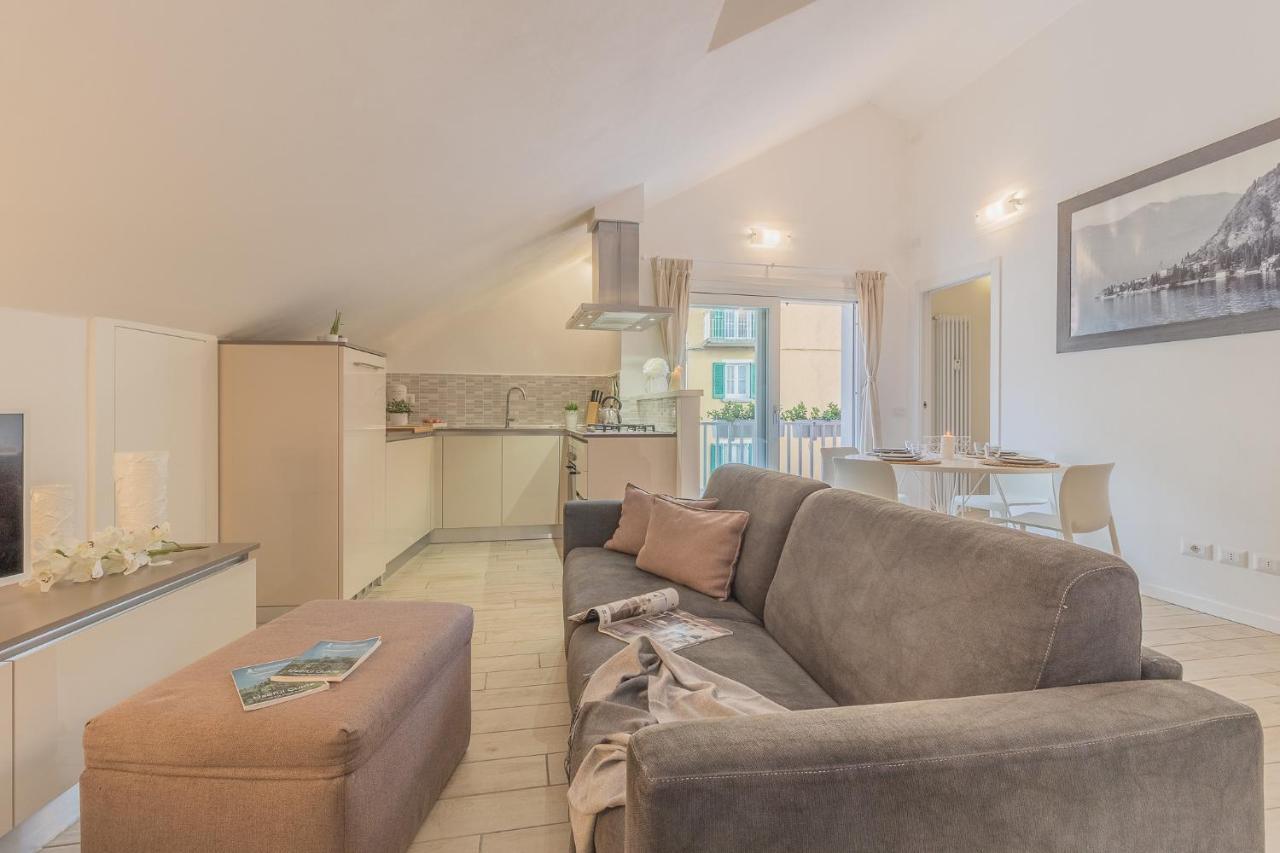The Sweet Square Flat 2