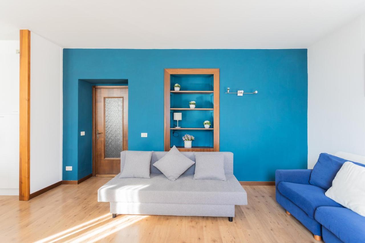 Family Lake Apartment by Rent All Como 2